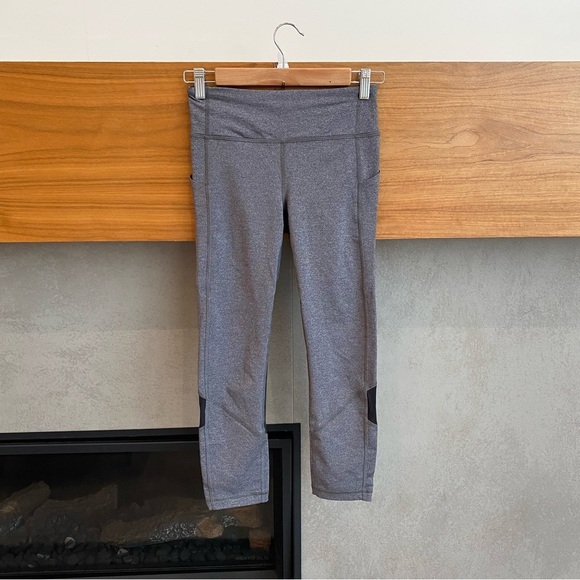 Lululemon Women’s Pace Rival Crop 22’ Leggings, Size 4 - Picture 6 of 14